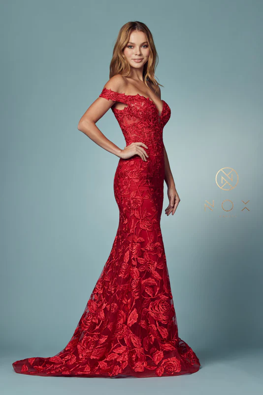 Vestido de sirena con hombros descubiertos de Nox Anabel C439 - Imagen 9