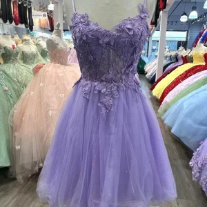 Vestido de fiesta con mangas de tirantes y cuello en V Dancing Queen 3341