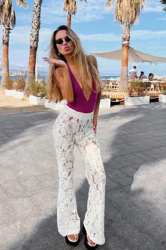Pantalones Ibicencos de Encaje Blanco con Pierna Ancha - Imagen 2