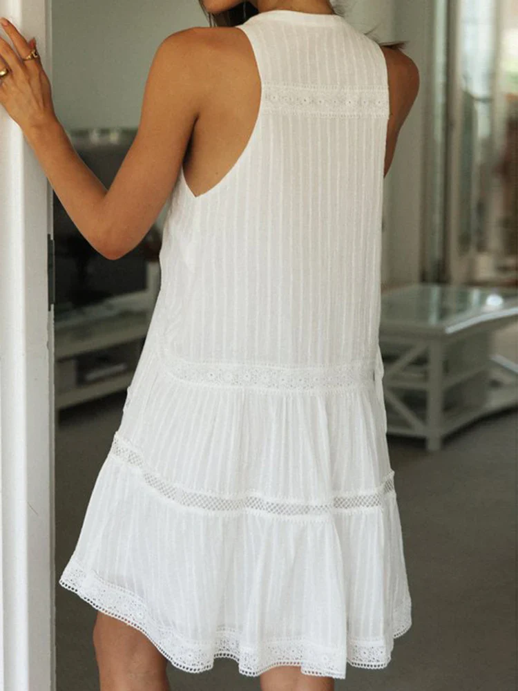 Vestido Ibicenco de Encaje Blanco, Sin Mangas, Silueta Suelta, Estilo Mini - Imagen 5