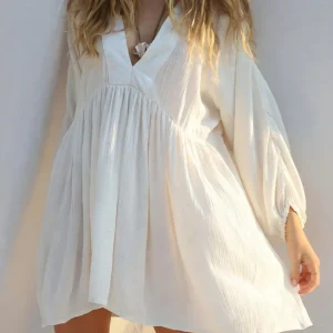 Vestido Ibicenco Corto de Corte Fluido con Escote Profundo
