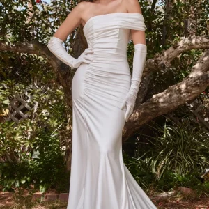 Vestido blanco con guantes. CD986W de Ladivine